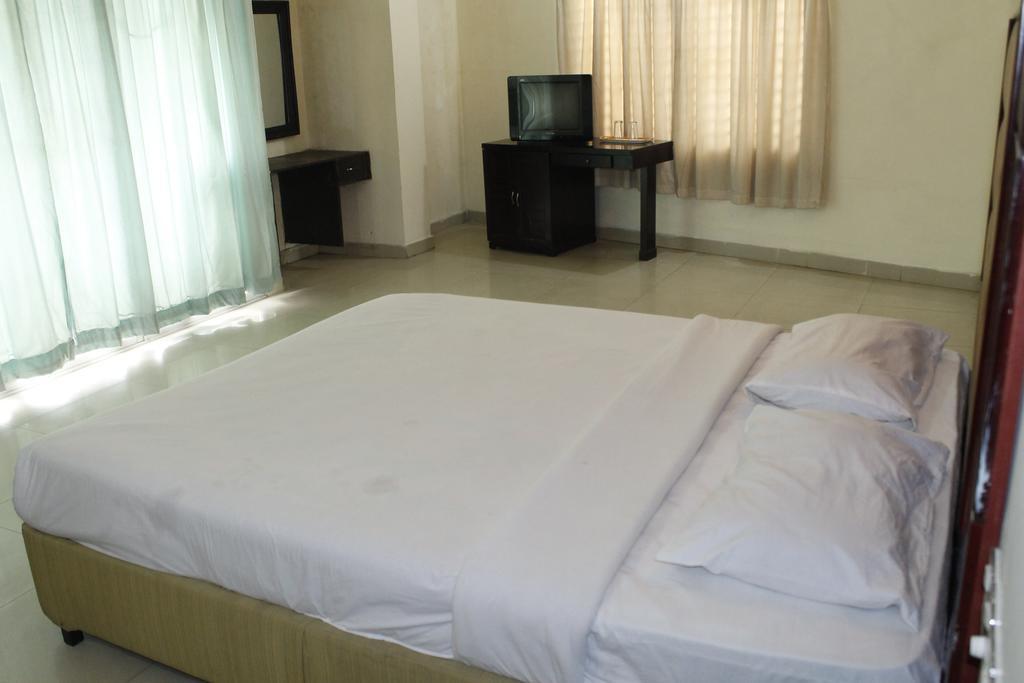 Hotel Mishuk Cox's Bazar Εξωτερικό φωτογραφία