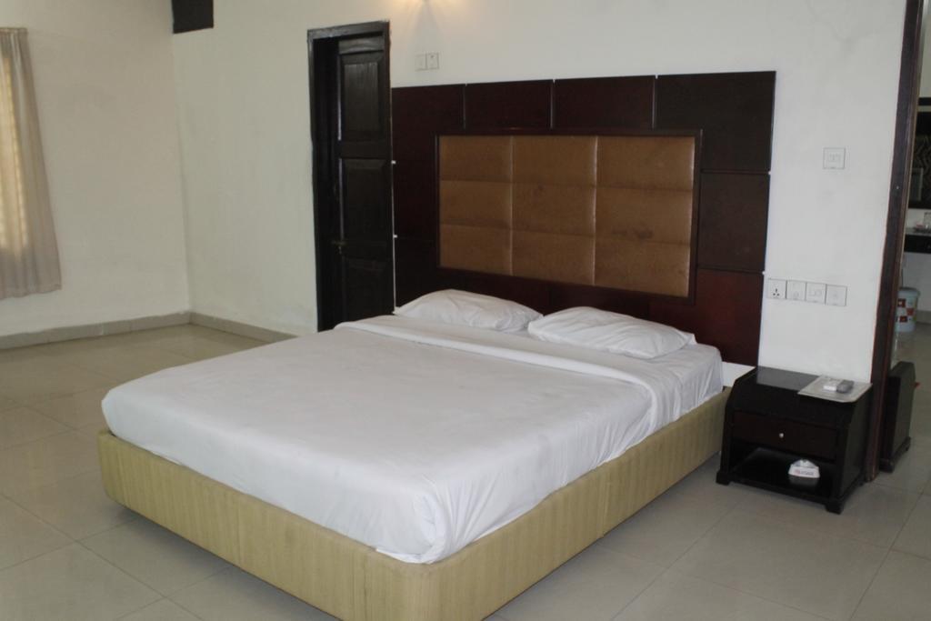 Hotel Mishuk Cox's Bazar Εξωτερικό φωτογραφία